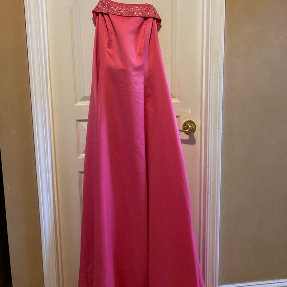 Faviana New York cute beaded dress - Picture 1 of 2